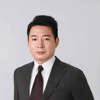 Attorney Yusuke Abe